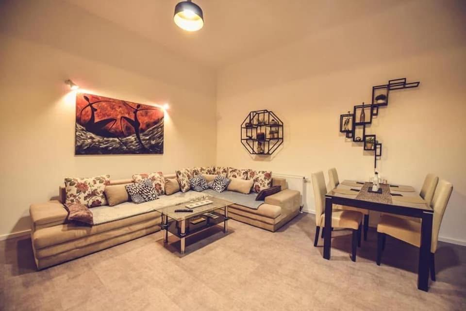 Apartament Athome *